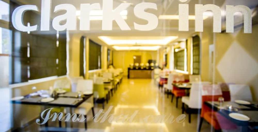 Clarks Inn Nehru Place Nové Dillí Exteriér fotografie